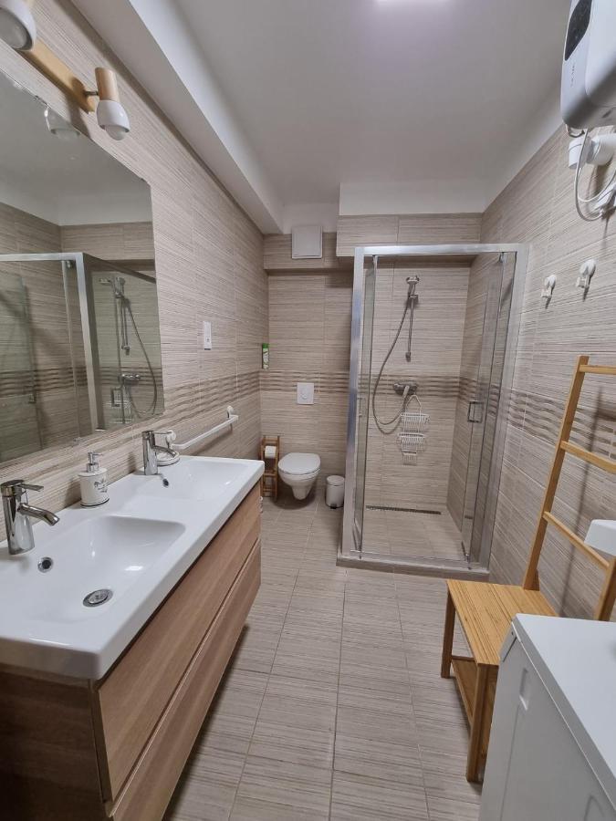 Bibi Terasz Apartman بالاتوليلّي المظهر الخارجي الصورة